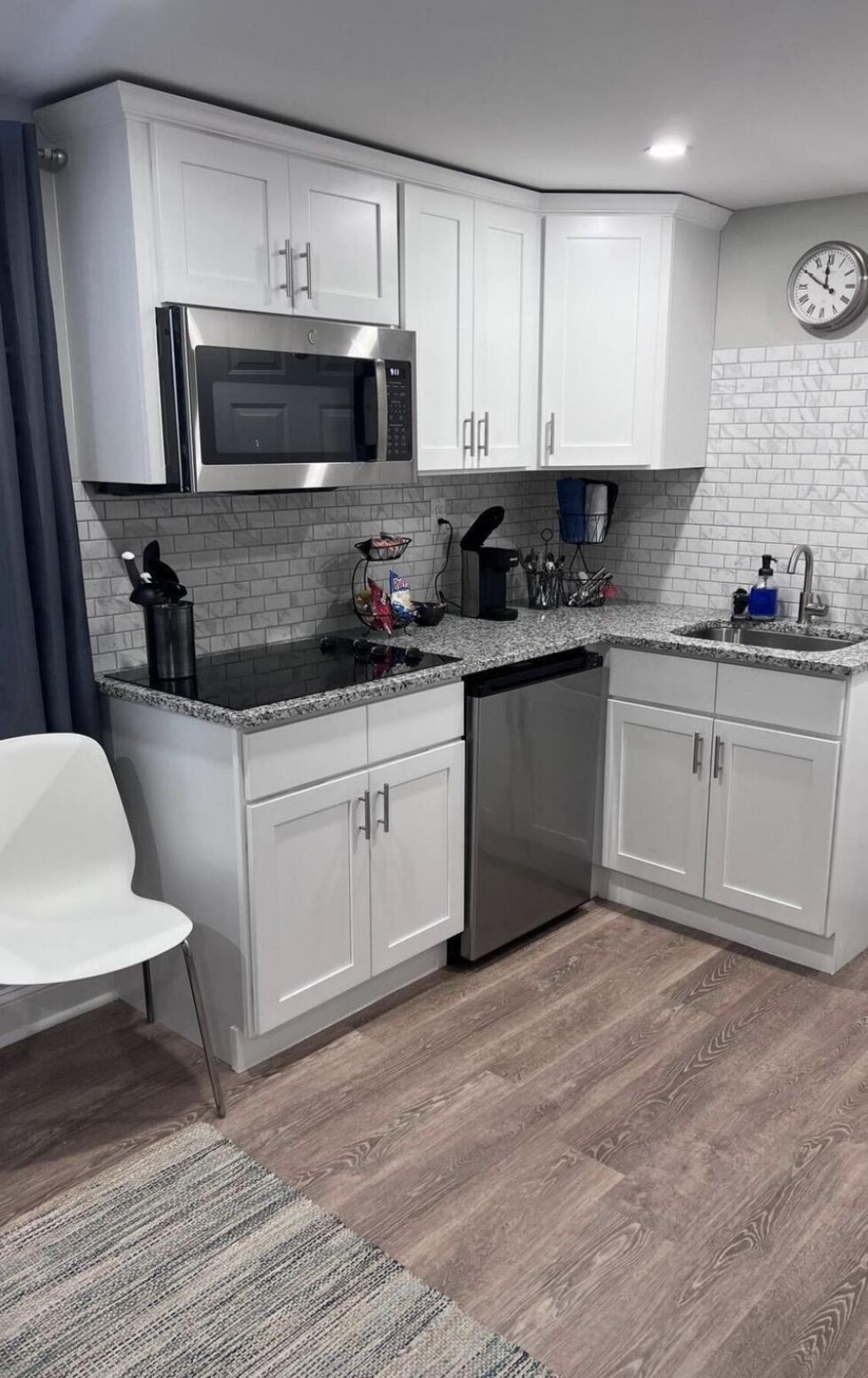 2647 Bonds Avenue Photo 37