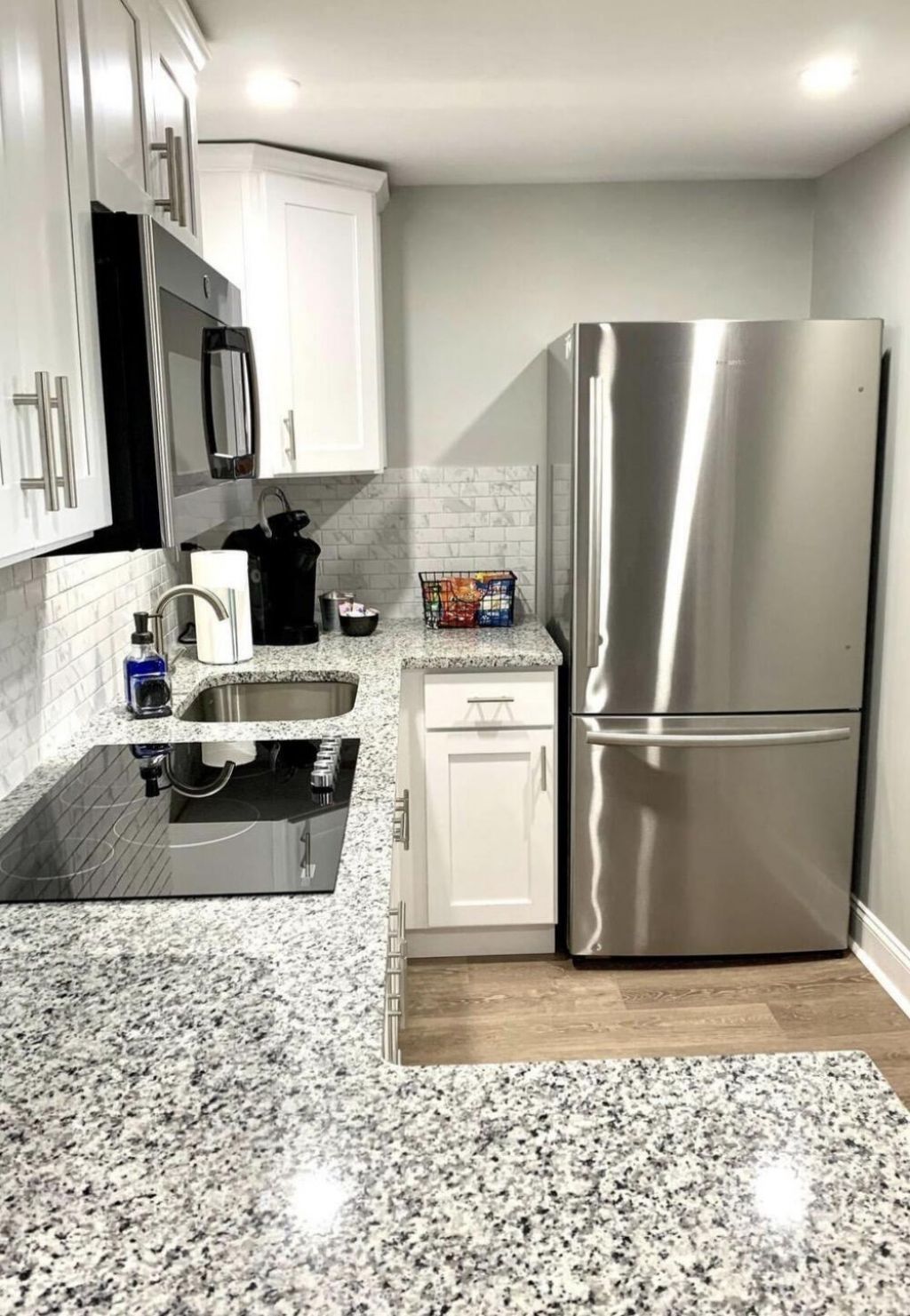 2647 Bonds Avenue Photo 47