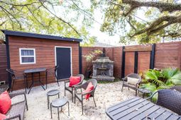 2647 Bonds Avenue photo 4