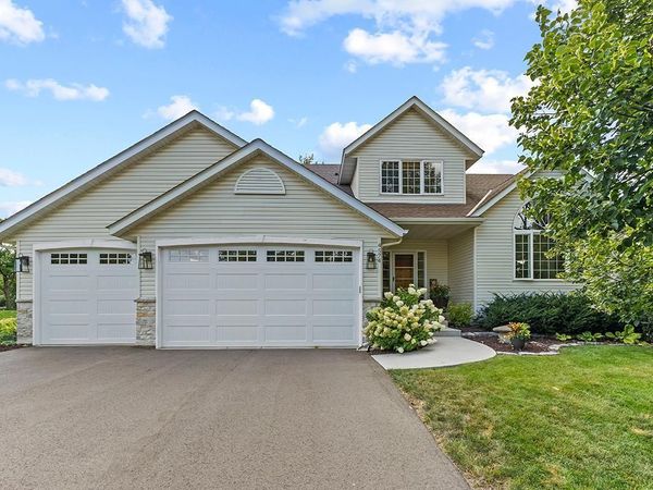 4574 Hummingbird Trail NE, Prior Lake, MN 55372