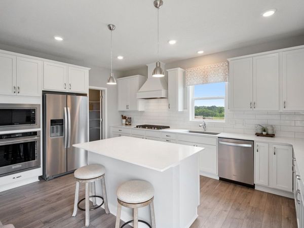 1647 Zumbro Avenue , Shakopee, MN 55379