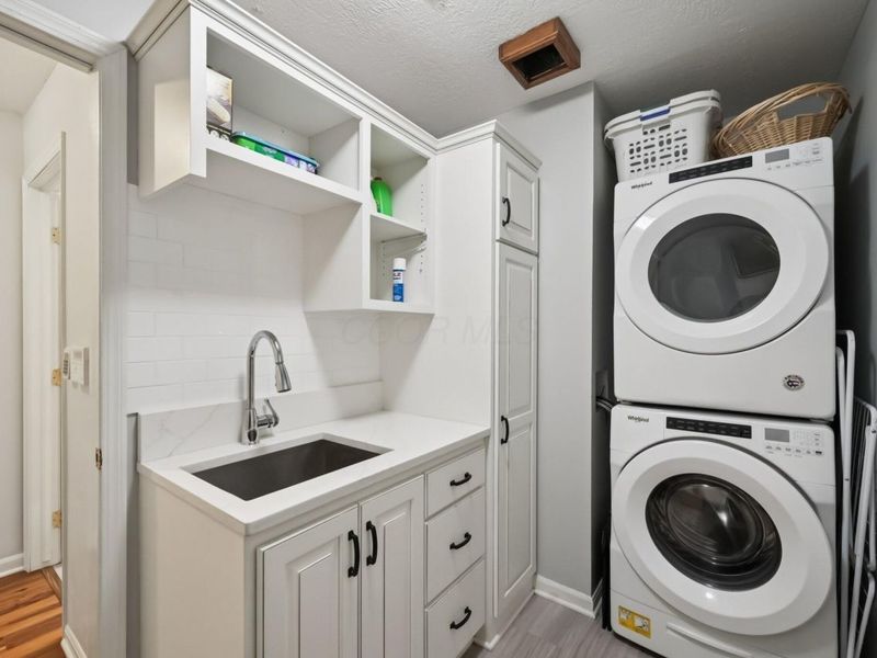 8245 Markhaven Court, Columbus, OH 43235 Photo 25