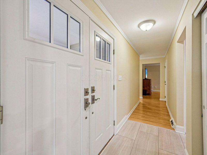 8207 Copperfield Drive, Columbus, OH 43235 Photo 5