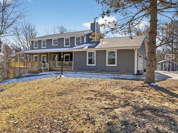 S43W33485 Edwards DRIVE, Dousman, WI 53118