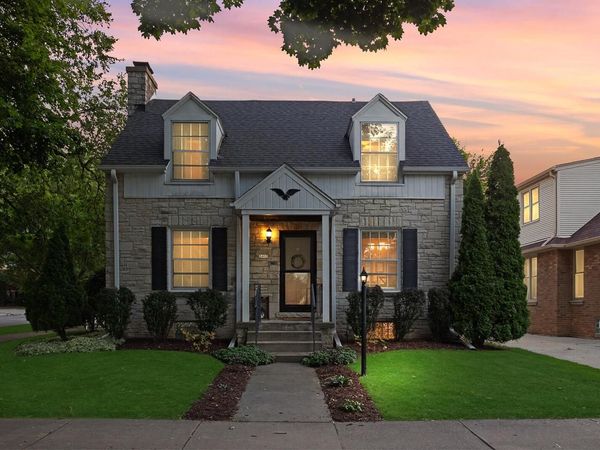 2403 N 71st STREET, Wauwatosa, WI 53213