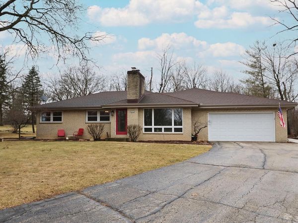 4565 Meadow View East, Brookfield, WI 53005