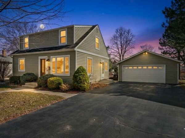 1038 4th AVENUE, Grafton, WI 53024