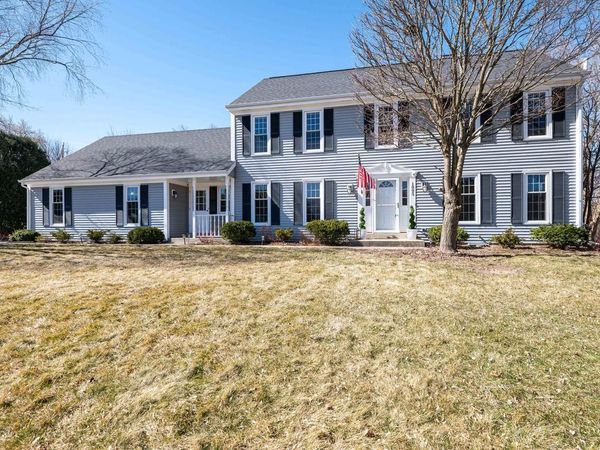 1095 Ridge ROAD, Waukesha, WI 53186