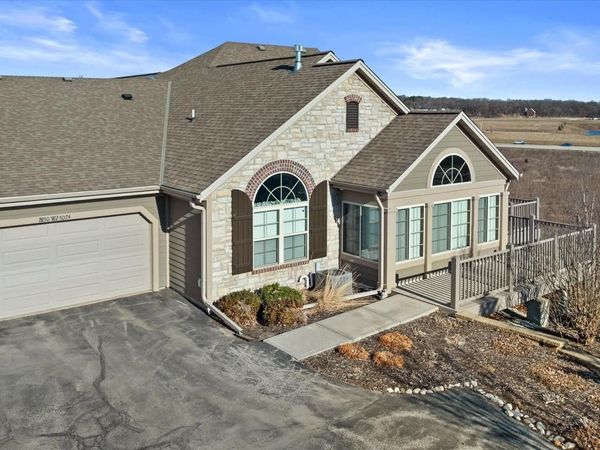 N50W25074 William DRIVE, Pewaukee, WI 53072