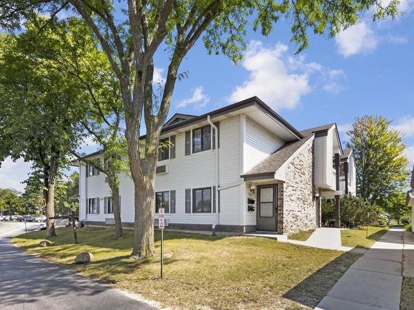 10818 W Donna DRIVE, Milwaukee, WI 53224