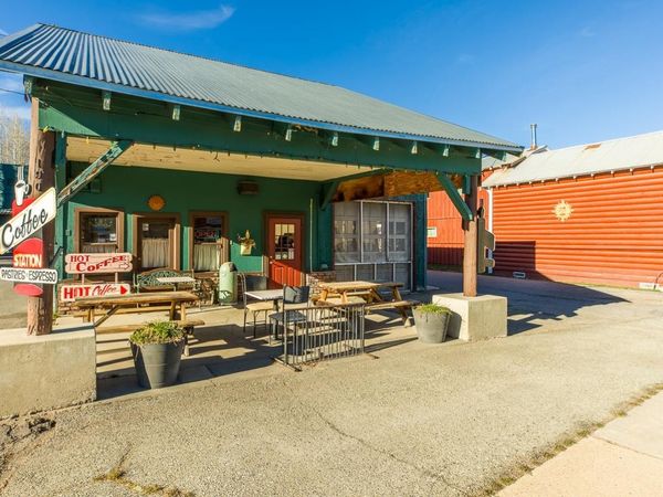 192 Main Street, Chester, CA 96020