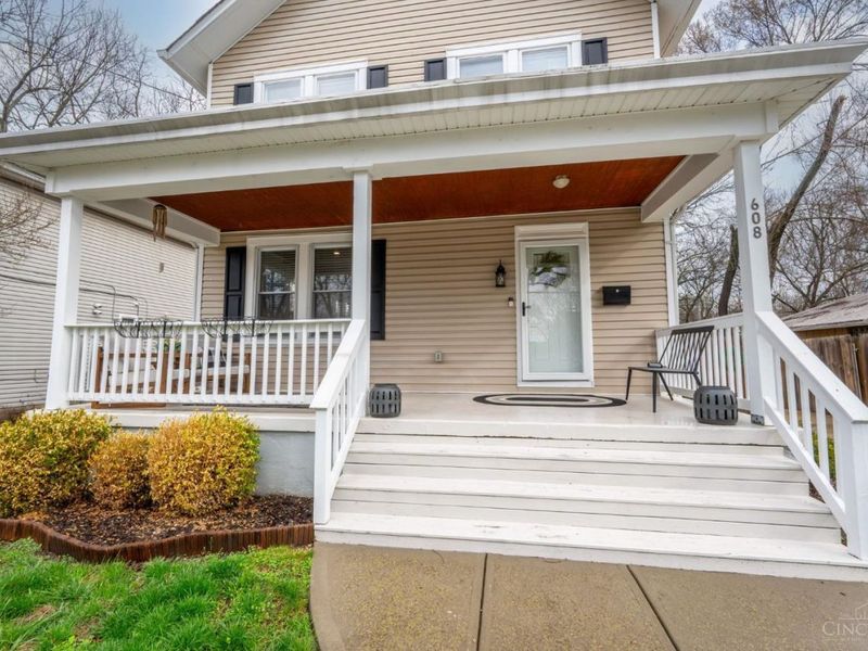 608 Park Avenue, Loveland, OH 45140 Photo 2