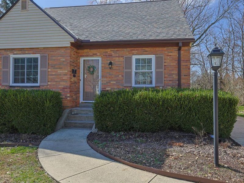 1627 Alcor Terrace, Cincinnati, OH 45230 Photo 2