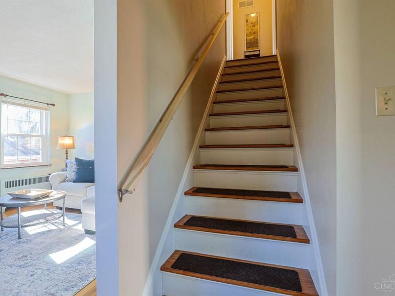 1627 Alcor Terrace, Cincinnati, OH 45230 Photo 4