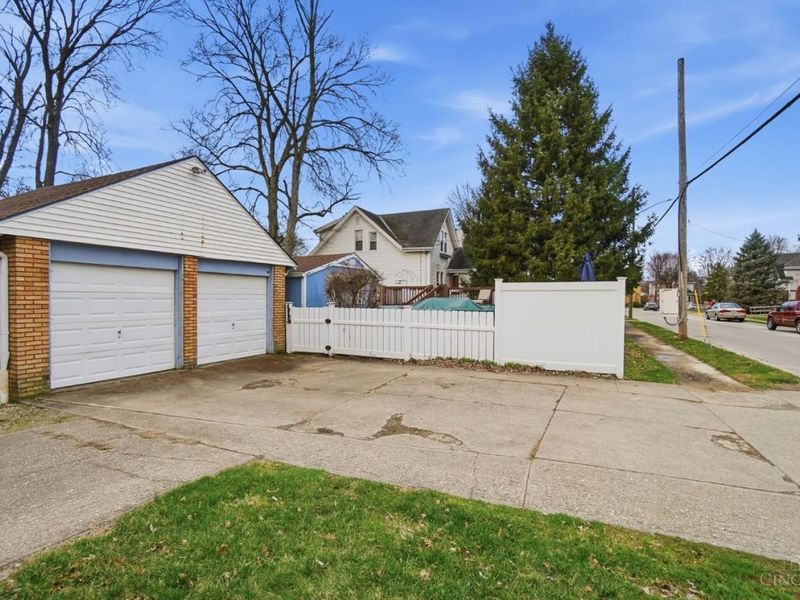 1075 Coronado Avenue, Cincinnati, OH 45238 Photo 40