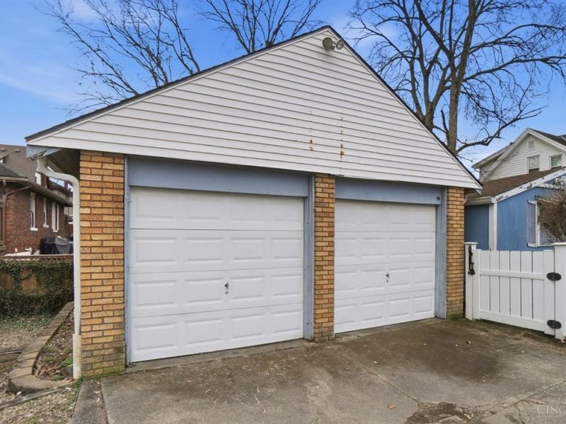 1075 Coronado Avenue, Cincinnati, OH 45238 Photo 41