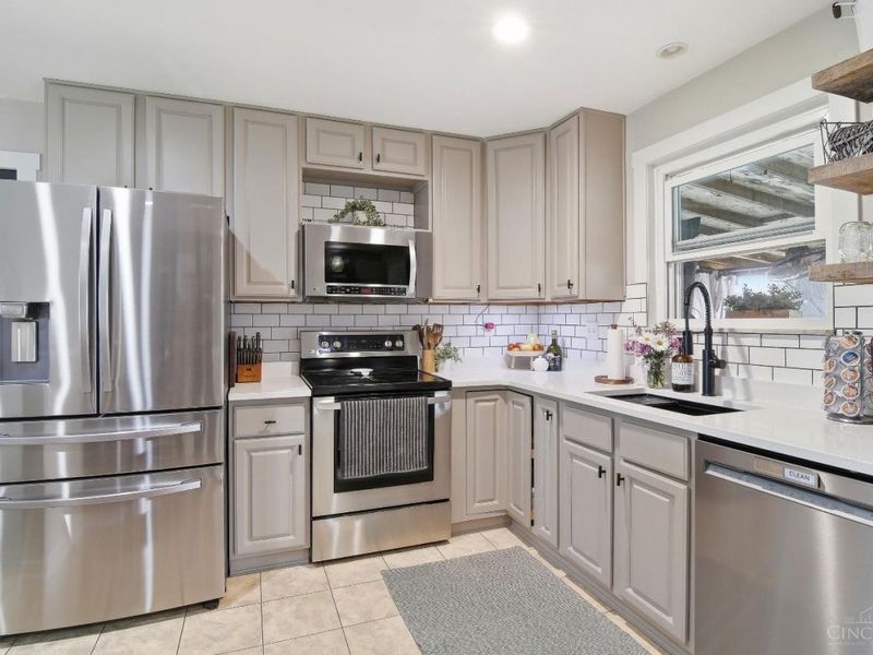 8602 Linderwood Lane, Anderson Twp, OH 45255 Photo 4