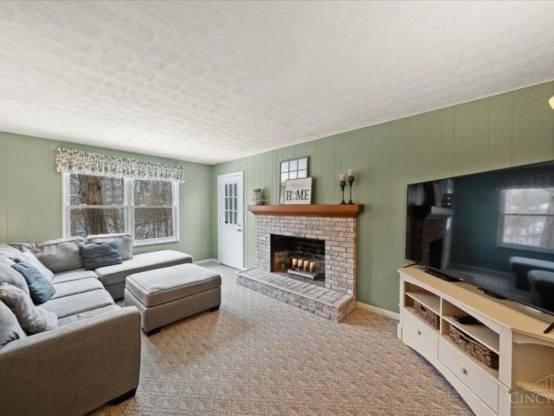 8175 Timbercreek Drive, Anderson Twp, OH 45244 Photo 5