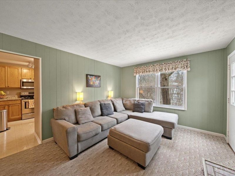 8175 Timbercreek Drive, Anderson Twp, OH 45244 Photo 6