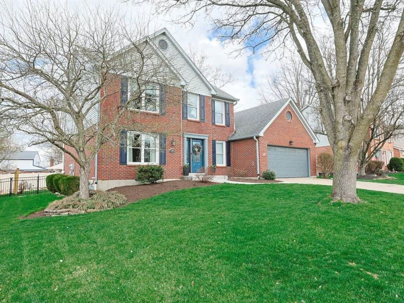 8096 Pineterrace Drive, Anderson Twp, OH 45255 Photo 1