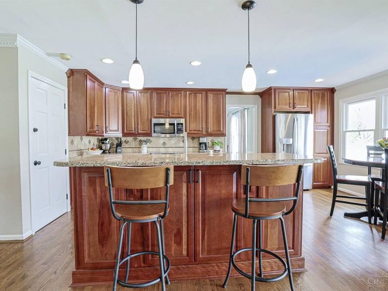 8096 Pineterrace Drive, Anderson Twp, OH 45255 Photo 16