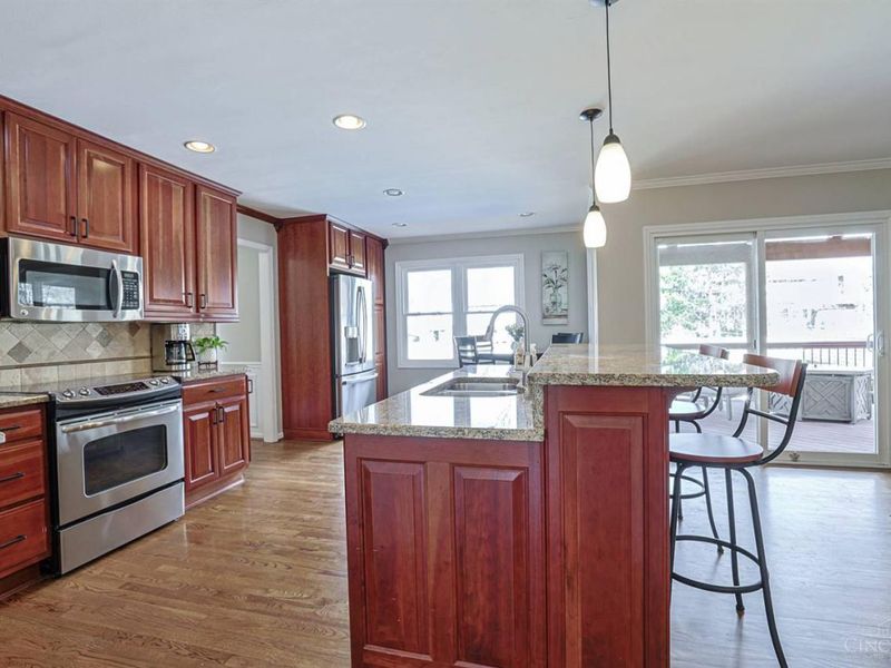 8096 Pineterrace Drive, Anderson Twp, OH 45255 Photo 17