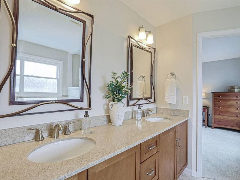 8096 Pineterrace Drive, Anderson Twp, OH 45255 Photo 27