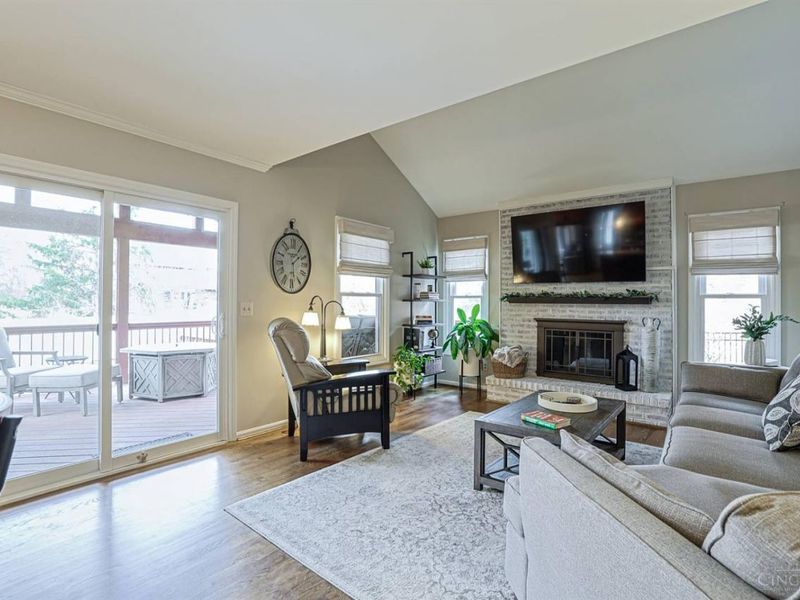 8096 Pineterrace Drive, Anderson Twp, OH 45255 Photo 9