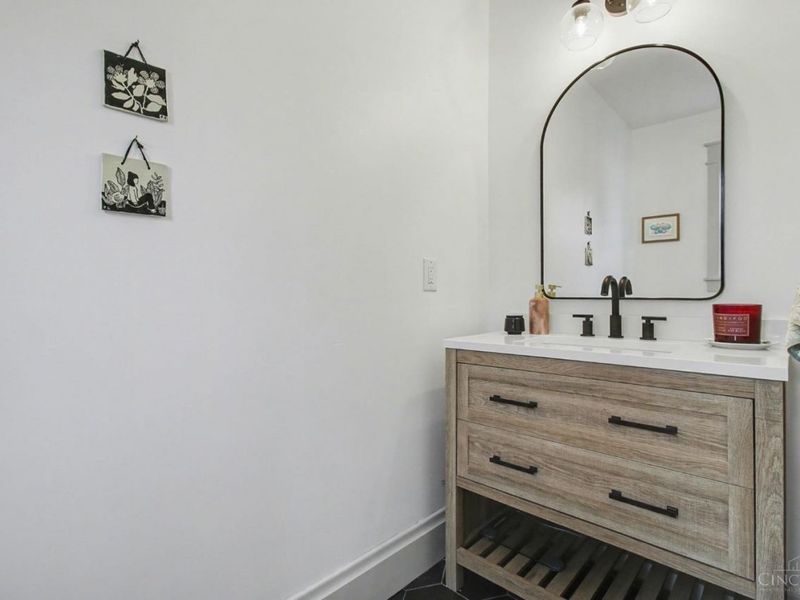 6050 Colter Avenue, Cincinnati, OH 45230 Photo 13