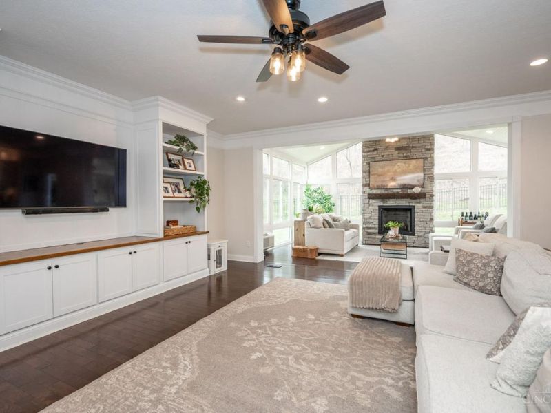 8134 Jordan Valley Court, Miami Twp, OH 45002 Photo 10