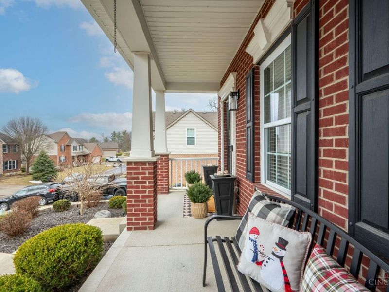 8134 Jordan Valley Court, Miami Twp, OH 45002 Photo 2