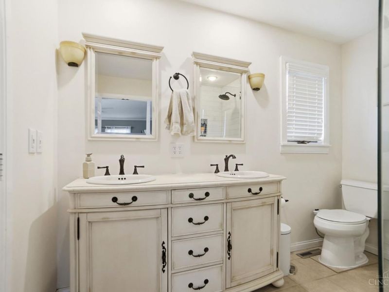 3963 Malaer Drive, Sharonville, OH 45241 Photo 22