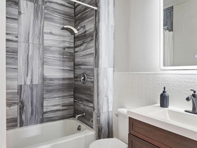 4235 Vine Street, Cincinnati, OH 45217 Photo 32