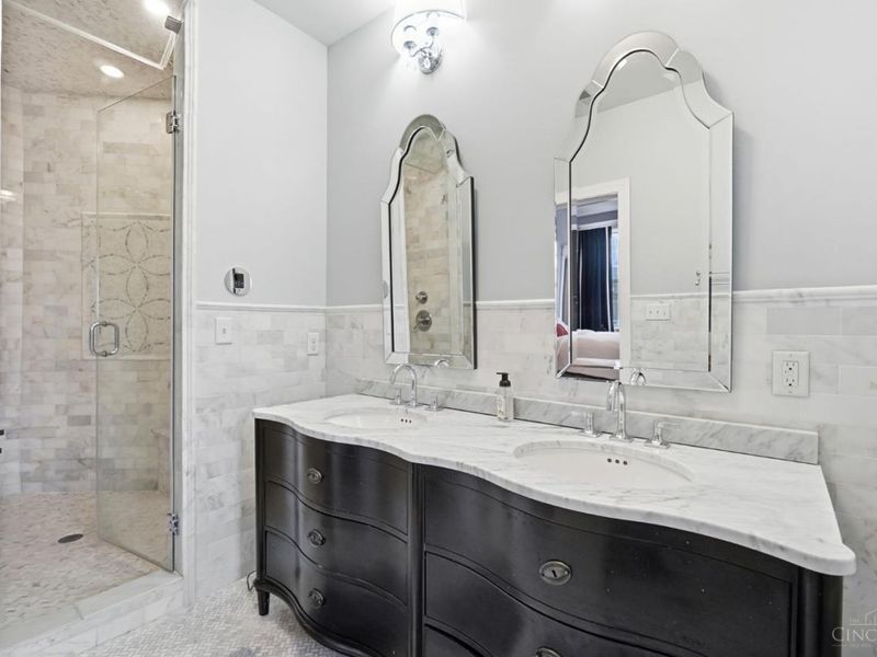 4009 Beechwood Avenue, Cincinnati, OH 45229 Photo 42