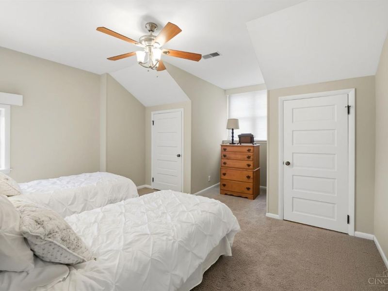 4009 Beechwood Avenue, Cincinnati, OH 45229 Photo 60