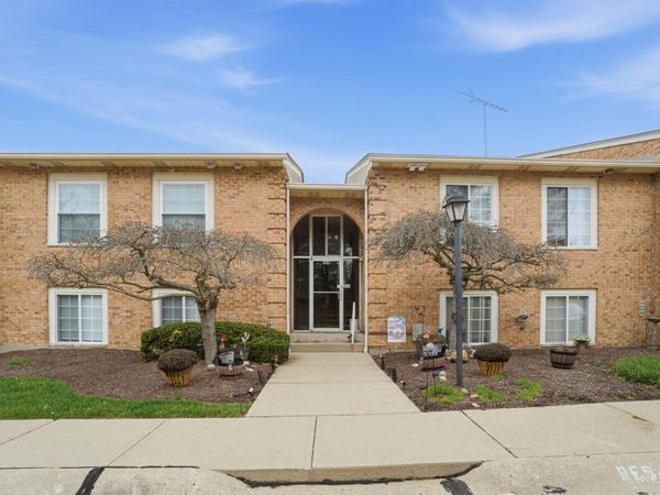 5210 Old Oak Trail, Unit 5, Delhi Twp, OH 45238