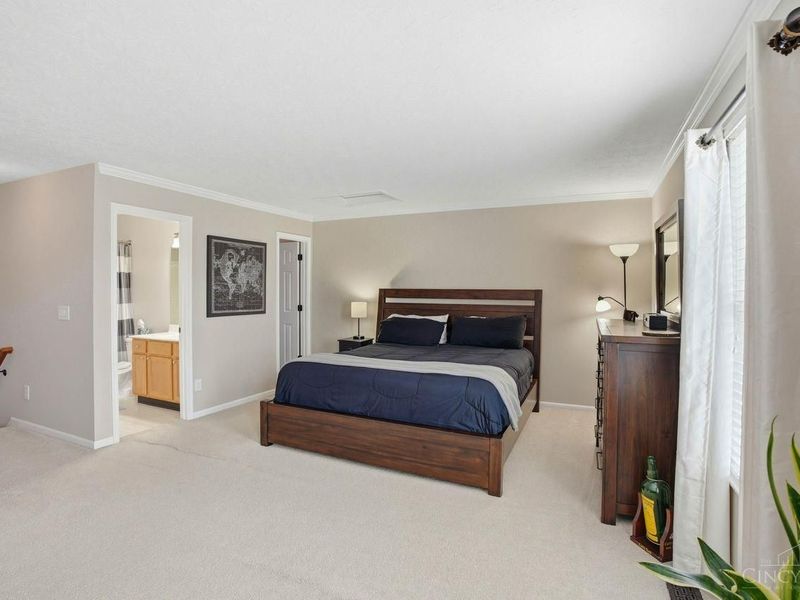 4202 E Village Drive, Mason, OH 45040 Photo 16