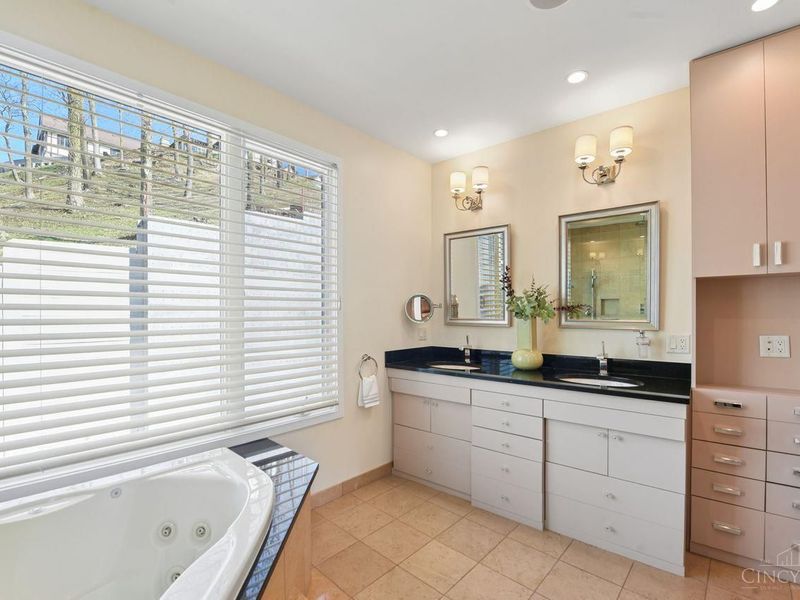 428 Oregon Street, Cincinnati, OH 45202 Photo 27