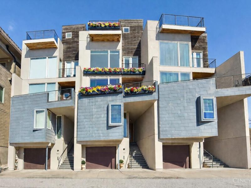 428 Oregon Street, Cincinnati, OH 45202 Photo 3