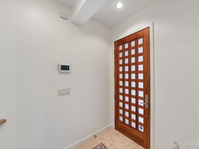 428 Oregon Street, Cincinnati, OH 45202 Photo 3