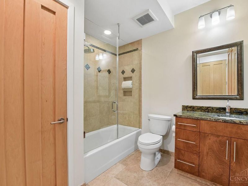 428 Oregon Street, Cincinnati, OH 45202 Photo 41