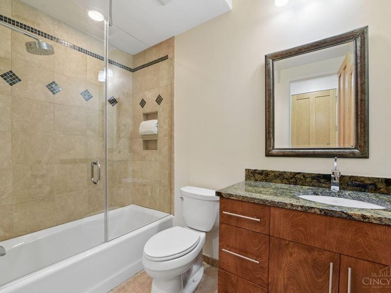 428 Oregon Street, Cincinnati, OH 45202 Photo 43