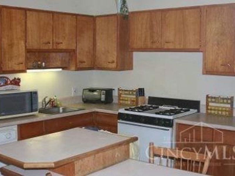 2373 Stratford Avenue, Cincinnati, OH 45219 Photo 16