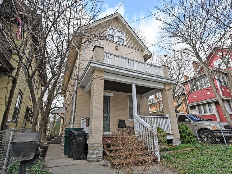 2373 Stratford Avenue, Cincinnati, OH 45219 Photo 3