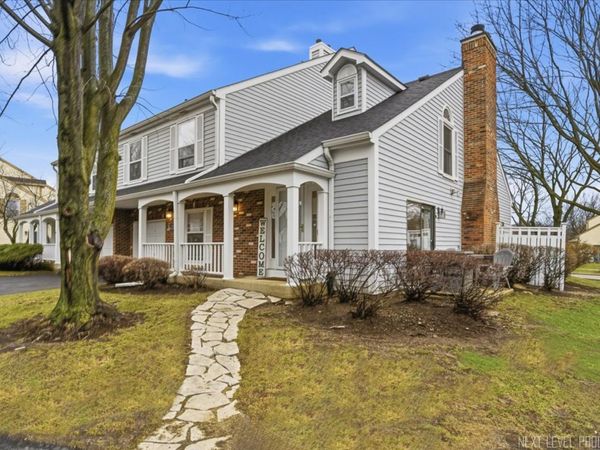 1345 Queensgreen Circle , Naperville, IL 60563