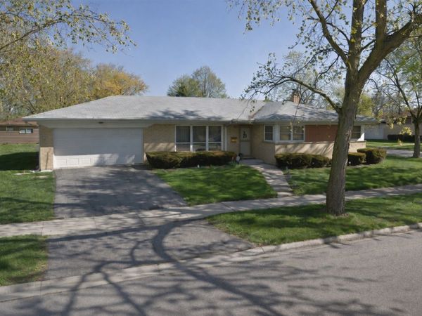 16712 Elm Street , South Holland, IL 60473