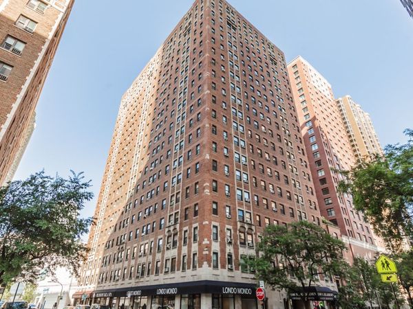 1100 N Dearborn Street , Unit 1804, Chicago, IL 60610