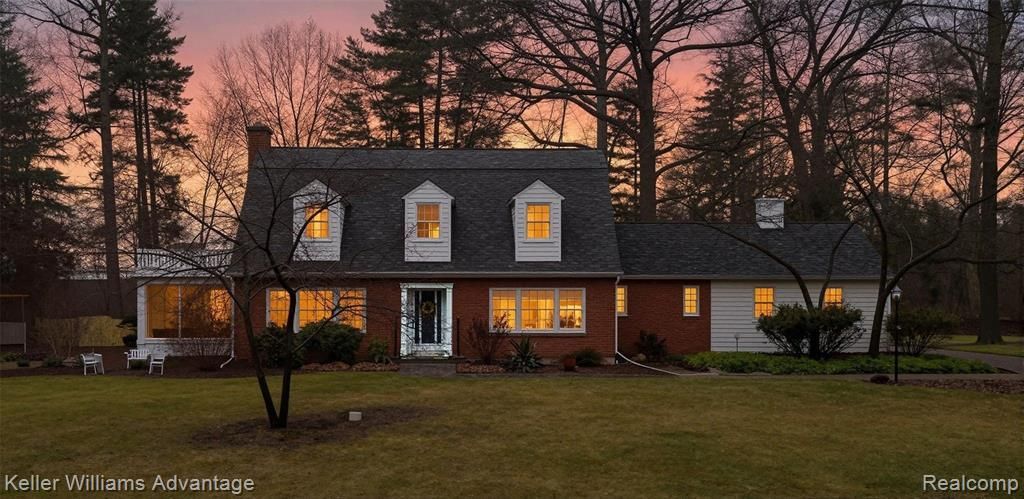 757 N Gulley Road, Dearborn Heights, MI 48127 Main Photo