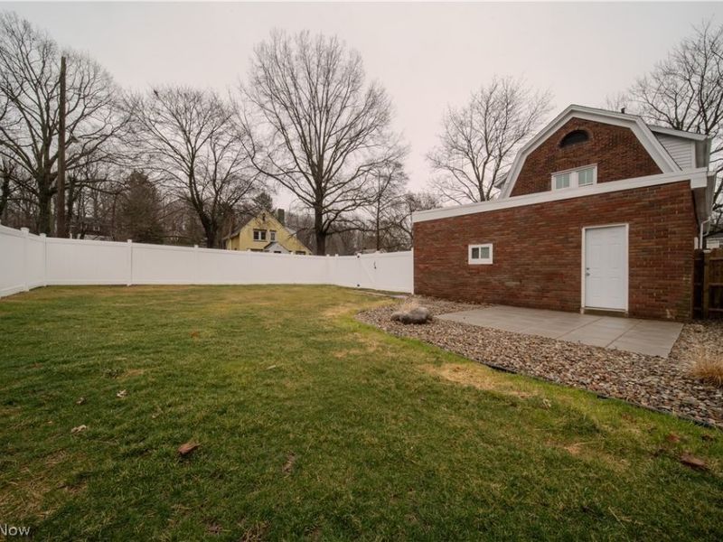 204 Morningview Avenue, Akron, OH 44305 Photo 32