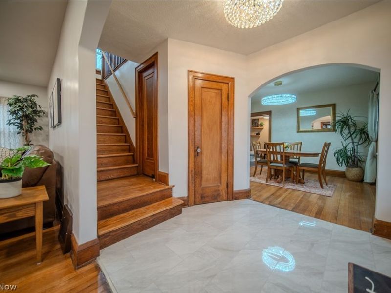 204 Morningview Avenue, Akron, OH 44305 Photo 4